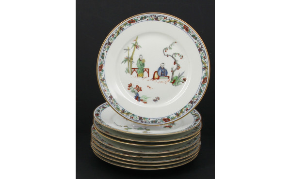 AU VASE ETRUSQUE Paris - 9 assiettes à e