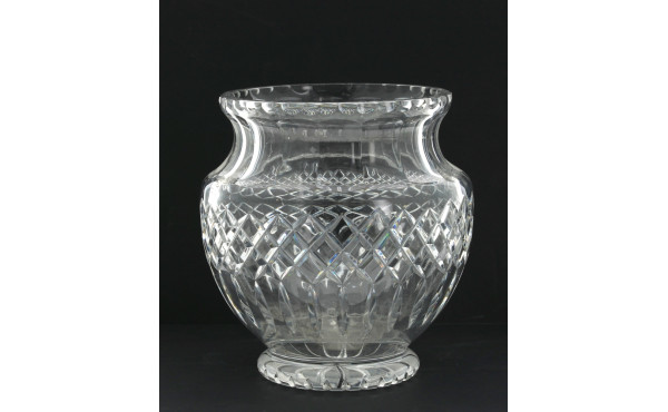 Vase en cristal taillé, H 20,5 cm