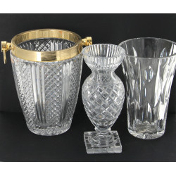 Lot comprenant 2 vases en cristal (H 23,