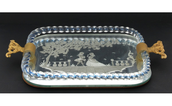Petit plateau de courtoisie en verre de 