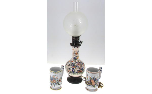 DESVRES - Lampe avec son globe en verre,