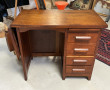 Petit bureau d'enfant ouvrant à 4 tiroir