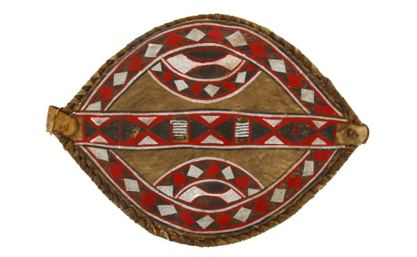 Afrique - Bouclier en peau avec motifs s