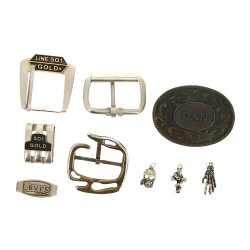 Lot de boucles de ceinture LEVIS et pass
