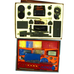 MECCANO - Boîte "Meccano Meccakit Armée 