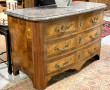 Commode dans le style du XVIIIème, en pl