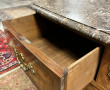 Commode dans le style du XVIIIème, en pl