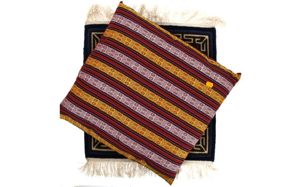 Coussin et petit tapis en laine tibétain