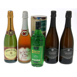 Lot de 5 bouteilles: - 3 B de vin blan