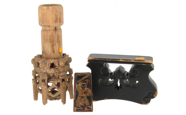 Appui-tête chinois en bois noirci H 13,5