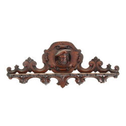 Grand porte-pipes en bois sculpté à déco