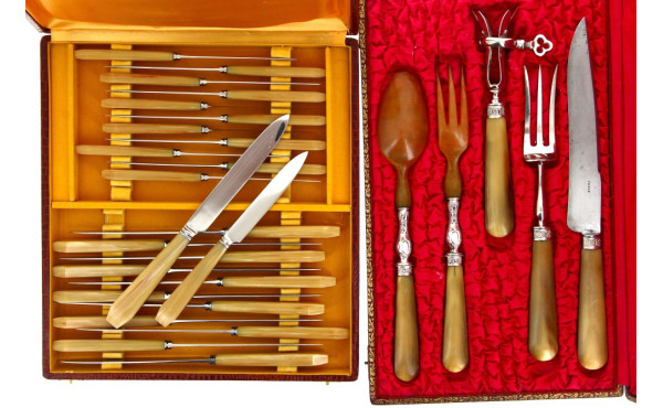 Coffret de couverts de service manches c