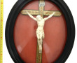Christ en croix en plâtre blanc, croix d