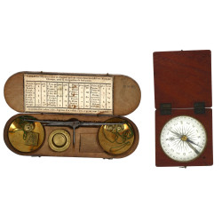 Trébuchet et petite boussole, en coffret
