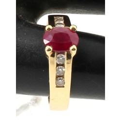 Bague en or jaune 18 carats, poinçon têt