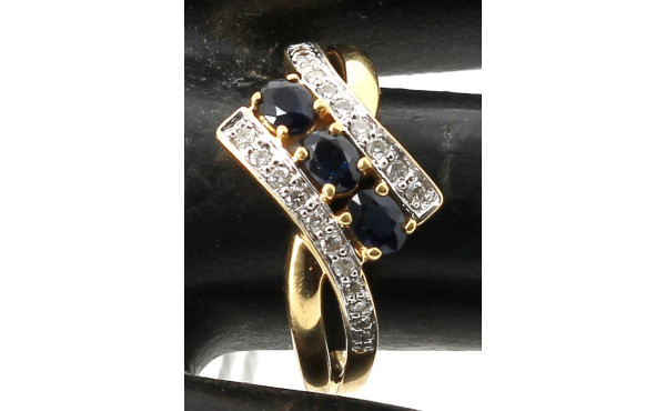 Bague en or jaune 18 carats, poinçon têt