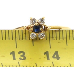 Petite bague avec manques en or jaune, p