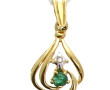 Petit pendentif en or jaune 18 carats (7
