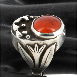Bague en argent et cabochon couleur ambr