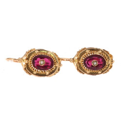 Paire de boucles d'oreilles anciennes en