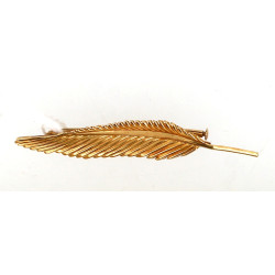 Broche plume en or jaune, poinçon tête d