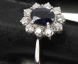 Bague en or gris 18 carats, poinçon tête