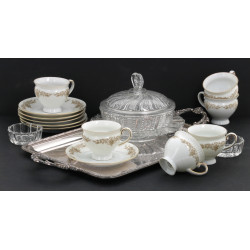 6 tasses à café avec sous-tasses en porc
