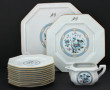 LIMOGES - Service en porcelaine blanche 