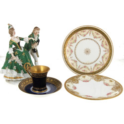 Tasse ancienne en porcelaine bleu de fou