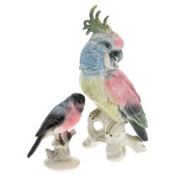 Perroquet branché, sujet en porcelaine, 