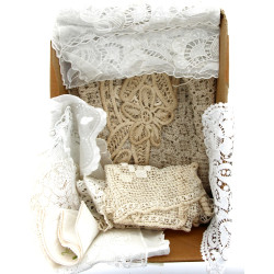 2 cartons de linge anciens divers
