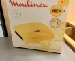 Petite table desserte sur roulette ouvra