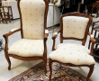 Fauteuil Voltaire et fauteuil style Loui
