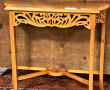 Petite console en bois fruitier, H 74,5 