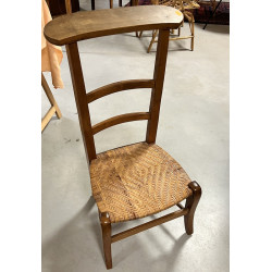 Prie-dieu ancien en bois fruitier