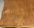 Table bureau à piètement cambré, un tiro