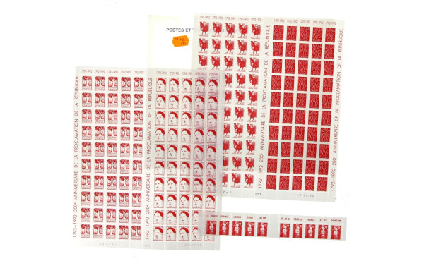 Lot de 2 feuilles de timbres neufs avec 