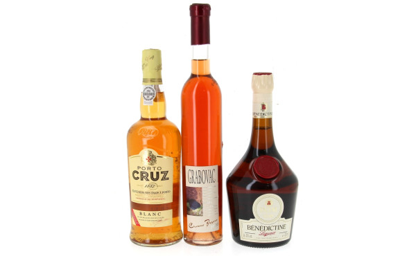 Lot de 3 bouteilles d'alcool: - 1 B Bén