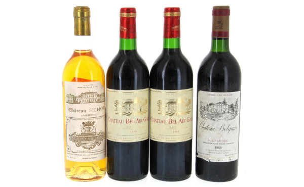 Lot de 4 bouteilles: - 1 B Ch Filhot 19