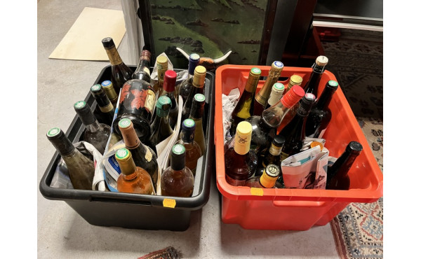 FOND DE CAVE ET DE BAR suite à successio
