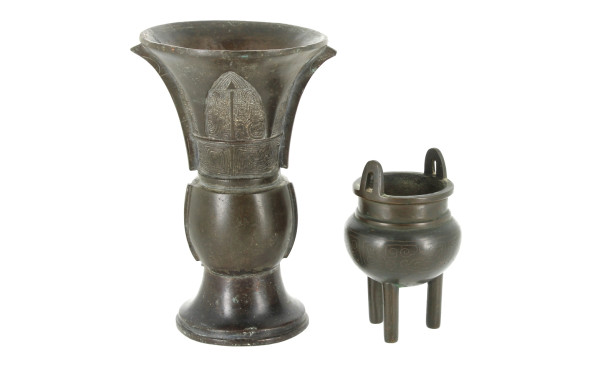 CHINE - Pot tripode H 11,5 cm et vase co