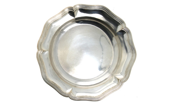 Plat rond à bords contours en argent 800