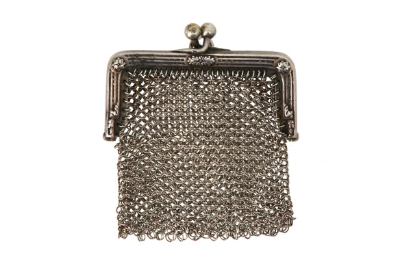 Petit porte-monnaie ancien en argent et 