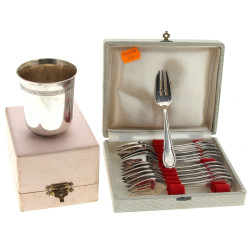11 fourchettes à gâteaux en métal argent