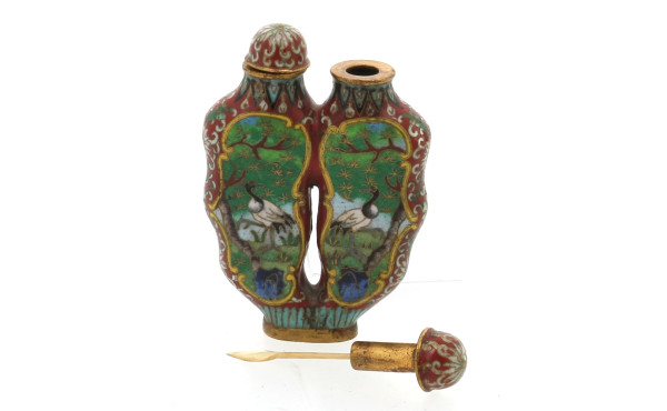 Tabatière double en cloisonné à décor de