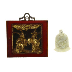Pendentif en jade à décor d'un aigle, 8 