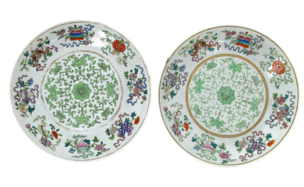 CHINE - Deux assiettes creuses en porcel