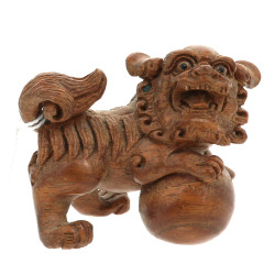Chien de Fô mâle en bois sculpté, posant