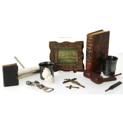 Lot de bibelots divers : ouvrage "Lettre