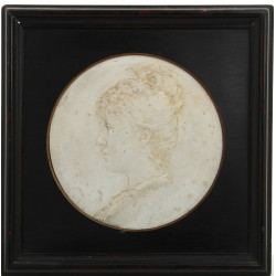 "Portrait de femme de profil", médaillon